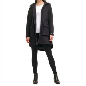 NWT DKNY Ladies Water
Resistant Parka black